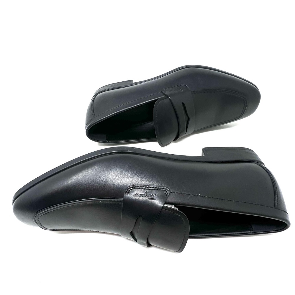 Salvatore Ferragamo Black Leather Slip-On Loafers size 11 EEE - NEW IN BOX!